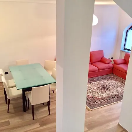 וילה Borgo Maran אלבה