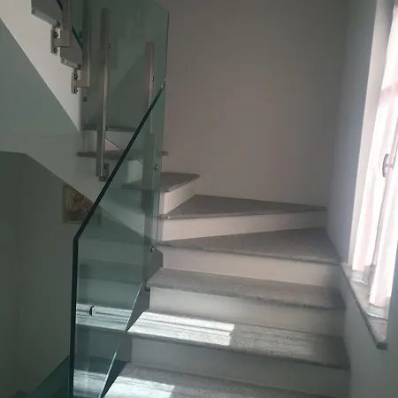 וילה Borgo Maran אלבה